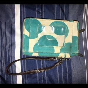 Blue and white wristlet